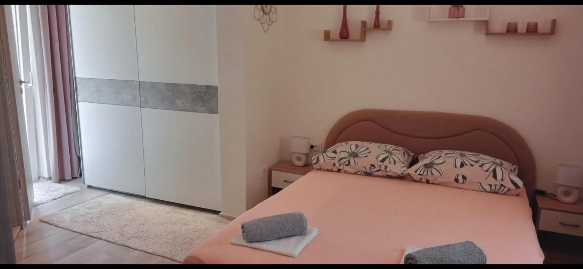 Apartment Biskupovic Dugi Rat Exterior foto